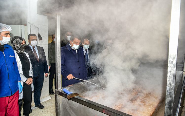 Malatya’da şükür kurbanı kesildi Malatya’da şükür kurbanı kesildi
