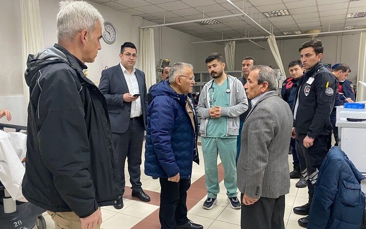 Memduh Büyükkılıç’tan anlamlı ziyaret Memduh Büyükkılıç’tan anlamlı ziyaret