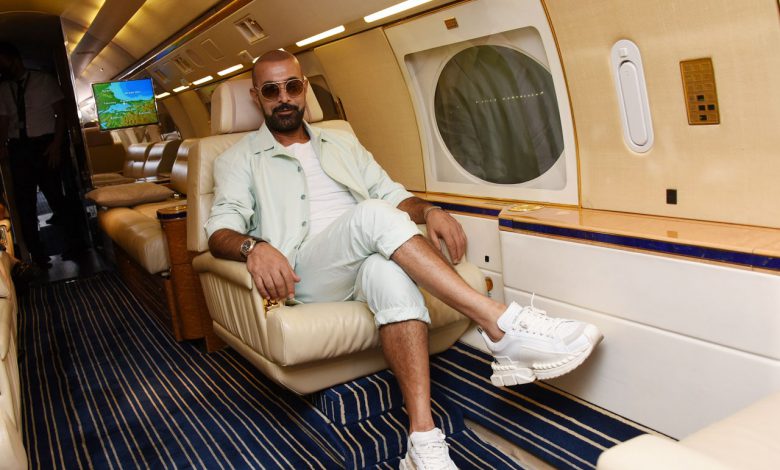 Cengiz İmren’in ‘Yılan’ına 9 milyon dolarlık özel jette lansman! Cengiz İmren’in ‘Yılan’ına 9 milyon dolarlık özel jette lansman!