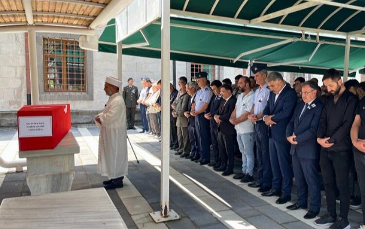 Kayserili Kıbrıs gazisi son yolculuğuna uğurlandı Kayserili Kıbrıs gazisi son yolculuğuna uğurlandı