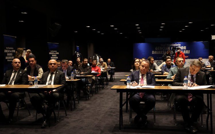 Antalya’da ‘gençlik birimleri’ buluştu