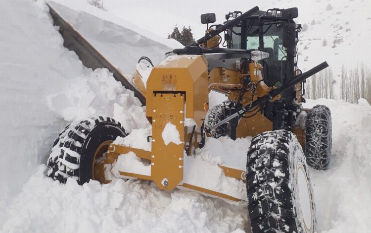 Kayseri Büyükşehir’den kırsalda karla mücadele