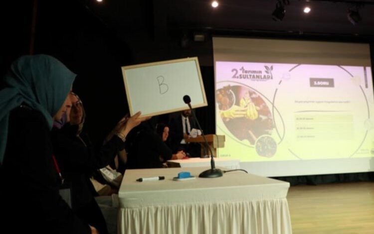 Bursa İnegöl’de ‘tarımın sultanları’ yarıştı Bursa İnegöl’de ‘tarımın sultanları’ yarıştı