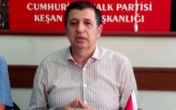 Edirne Enez’e fabrika atıklarının dökülmesine tepki Edirne Enez’e fabrika atıklarının dökülmesine tepki