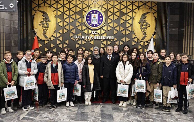 Kütahya’da öğrencilerden Başkan Işık’a park teşekkürü