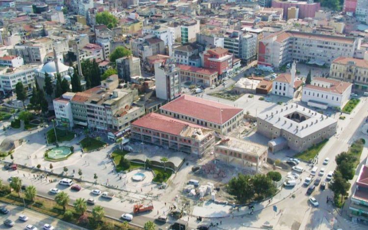 Saathane Meydanı’na “sümbül konağı”