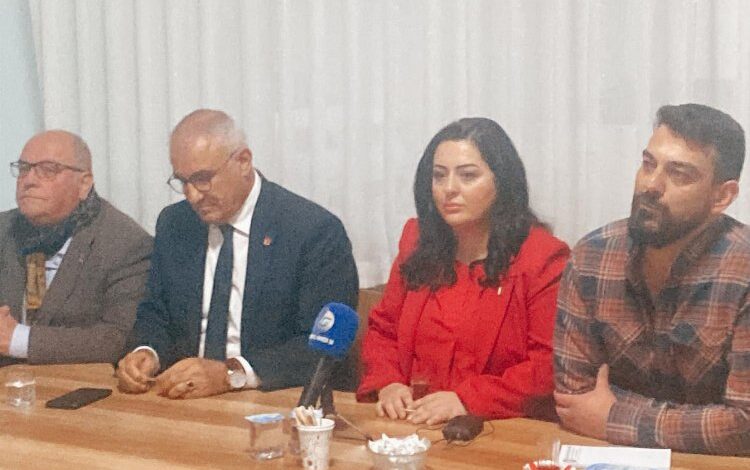 Gazeteci yazar Özge Demir CHP’den aday adaylığını açıkladı Gazeteci yazar Özge Demir CHP’den aday adaylığını açıkladı