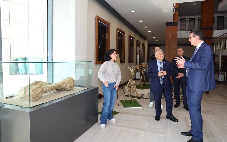 Kayseri Bölge Adliye Başsavcısı’ndan Büyükşehir’e ziyaret Kayseri Bölge Adliye Başsavcısı’ndan Büyükşehir’e ziyaret