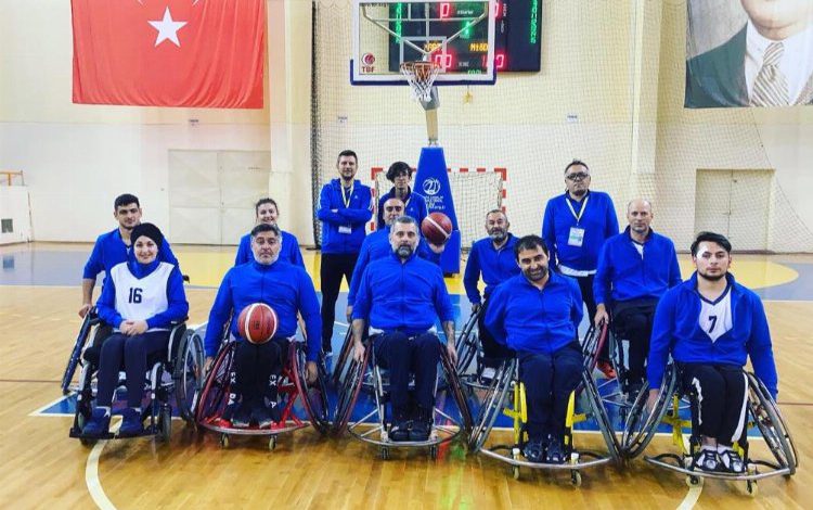 Niğde Belediyespor rakibini rahat geçti Niğde Belediyespor rakibini rahat geçti
