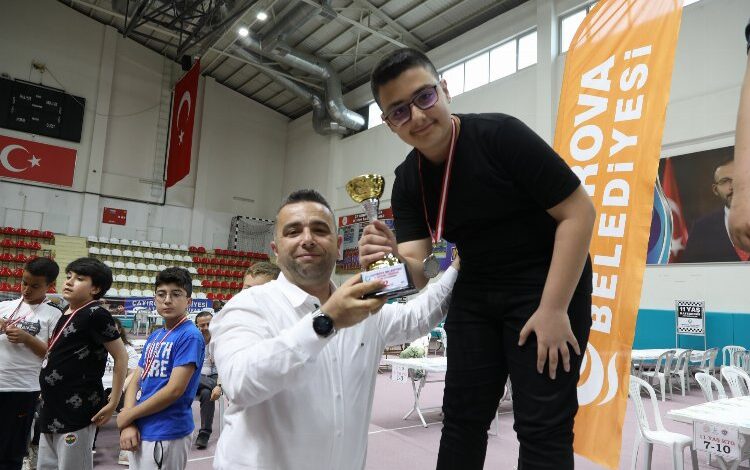 Çayırova’da 2. Satranç Turnuvası sona erdi