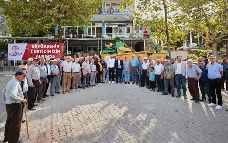 Çiftçilerin römork sevinci Çiftçilerin römork sevinci