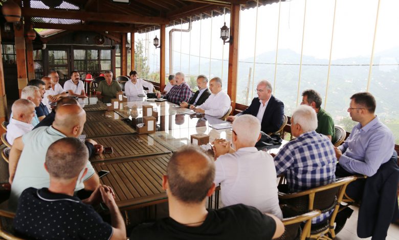 Rize’de muhtarlarla istişareler sürüyor Rize’de muhtarlarla istişareler sürüyor