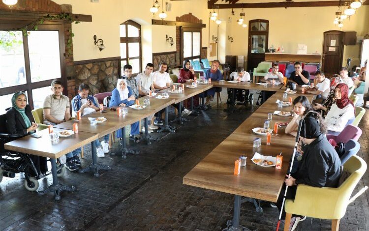 Kocaeli’de ‘doğru haberin önemi’ anlatıldı Kocaeli’de ‘doğru haberin önemi’ anlatıldı