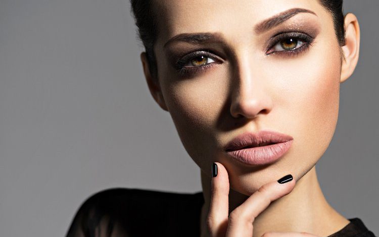 Makyajda yeni trend “Belirgin gözler” Makyajda yeni trend “Belirgin gözler”