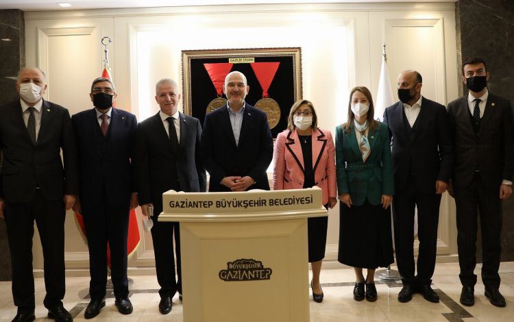 Bakan Soylu’dan Gaziantep ziyareti Bakan Soylu’dan Gaziantep ziyareti