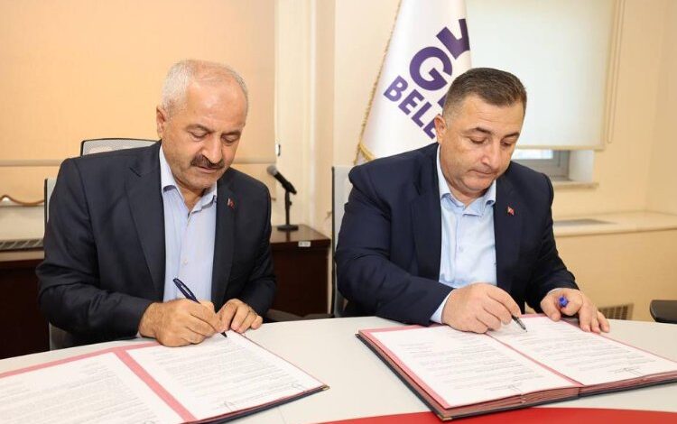 Gebze Belediyesi işçilerine yüzde 20 ek zam Gebze Belediyesi işçilerine yüzde 20 ek zam