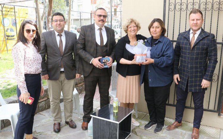 Manisa Büyükşehir’de kadın muhtarlar unutulmadı Manisa Büyükşehir’de kadın muhtarlar unutulmadı