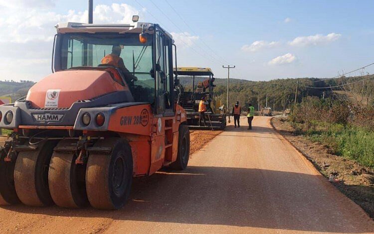 İzmit ana grup köy bağlantı yoluna yeni üstyapı İzmit ana grup köy bağlantı yoluna yeni üstyapı