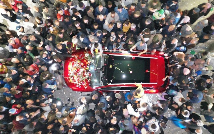 Konyalılar TOGG’a hayran kaldı Konyalılar TOGG’a hayran kaldı