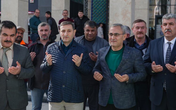 Kütahya’dan afet bölgesine yeni ekip Kütahya’dan afet bölgesine yeni ekip