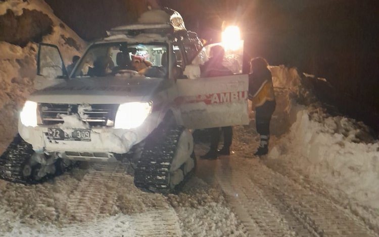 Batman Sason’da hastaların imdadına özel idare ekipleri yetişti Batman Sason’da hastaların imdadına özel idare ekipleri yetişti