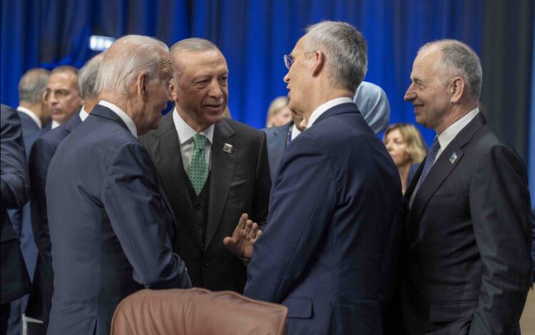 NATO-Ukrayna Konseyi ilk kez toplandı