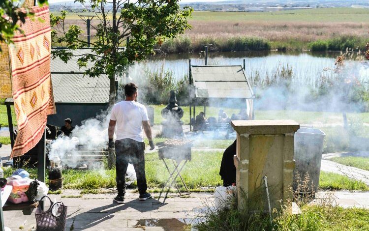 Kurbanını kesen mangala koştu Kurbanını kesen mangala koştu