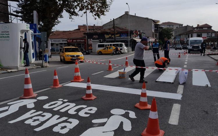 Bilecik Pazayeri’nde ‘önce yaya’ güvenliği Bilecik Pazayeri’nde ‘önce yaya’ güvenliği