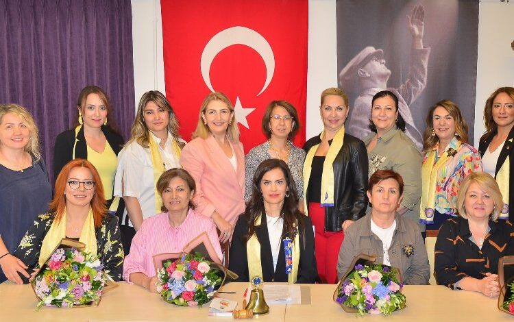 Bursa Kükürtlü Lions’ta  bayrak değişimi