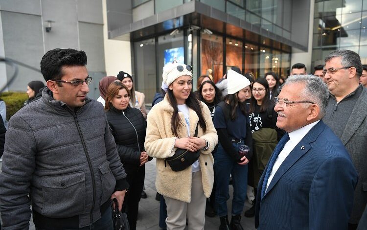 Memduh Büyükkılıç Forum’a katıldı