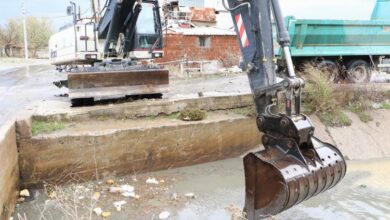 Manisa’da dere yatakları ve sulama kanalları temizleniyor