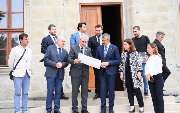 Edirne Valisi Yunus Sezer’den Keşan’a ziyaret Edirne Valisi Yunus Sezer’den Keşan’a ziyaret