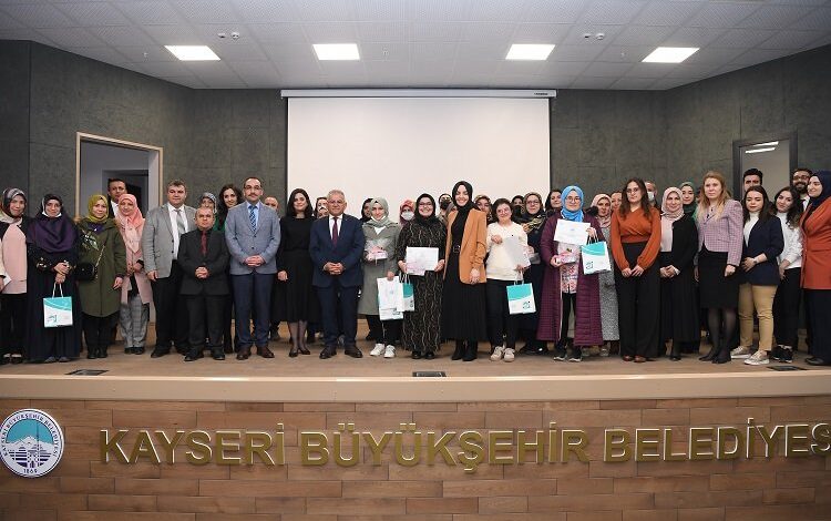 Kayseri’de Evlilik Akademisi’nde ders zili çalıyor