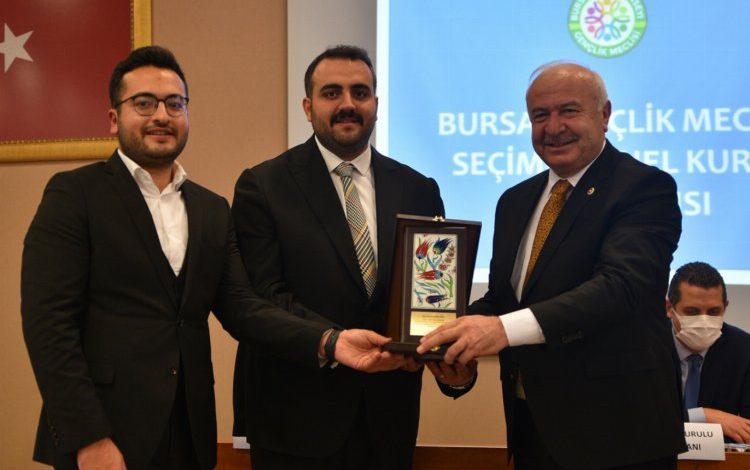 Bursa Gençlik Meclisi Koçak’a emanet Bursa Gençlik Meclisi Koçak’a emanet