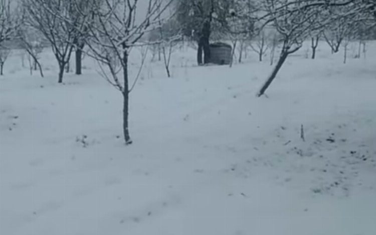 Bursa’nın dağ ilçesi Keles beyaza büründü