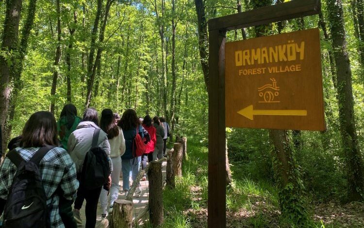 Kocaeli Aytepe afet bölgesinden gelen çocukları ağırlıyor