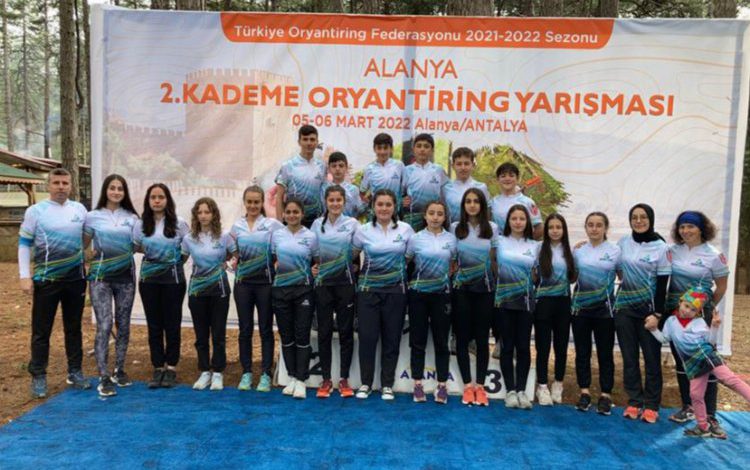 Bursa İnegöl Oryantiring sporcuları 13 madalyayla döndü Bursa İnegöl Oryantiring sporcuları 13 madalyayla döndü