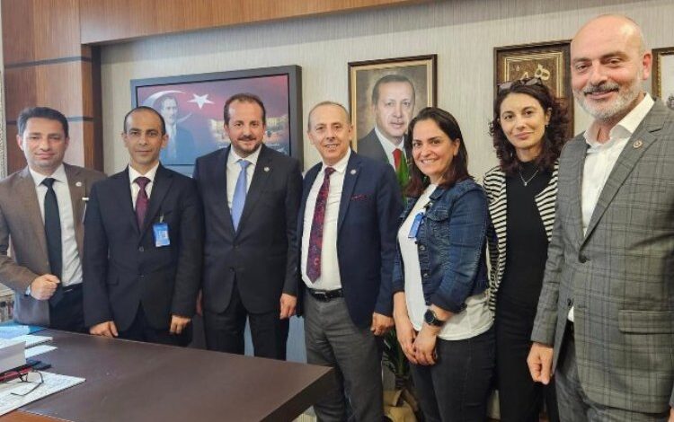 TÜSÇAD’dan Bursa Milletvekili Refik Özen’e ziyaret TÜSÇAD’dan Bursa Milletvekili Refik Özen’e ziyaret