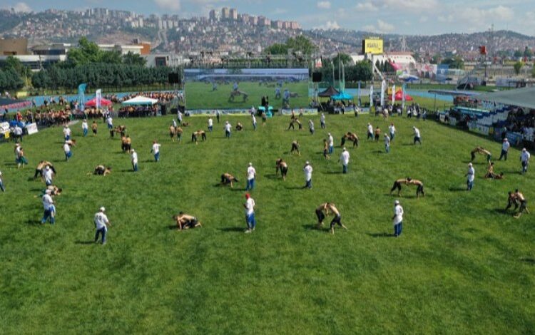 15. Sekapark Altınkemer Yağlı Güreşleri başladı 15. Sekapark Altınkemer Yağlı Güreşleri başladı