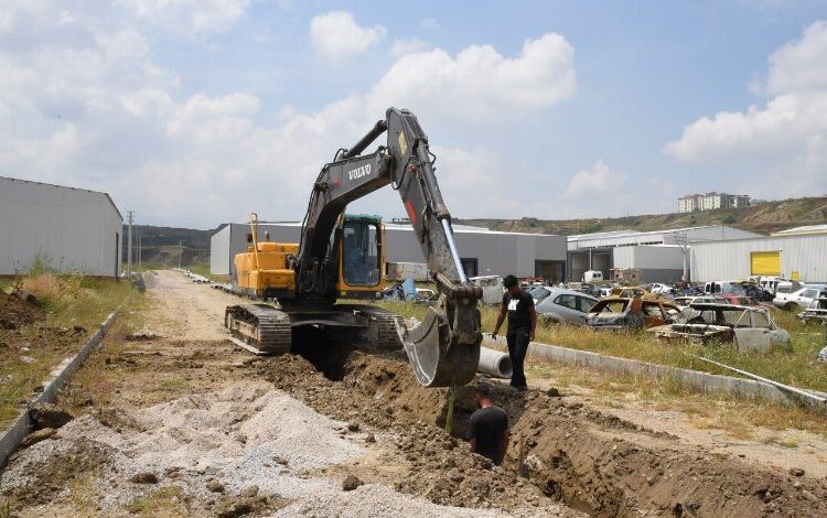 Manisa Turgutlu’da sanayi esnafının altyapı sorunu gideriliyor