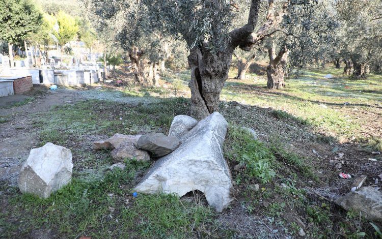 Bursa Gemlik’te lahit kapağı bulundu