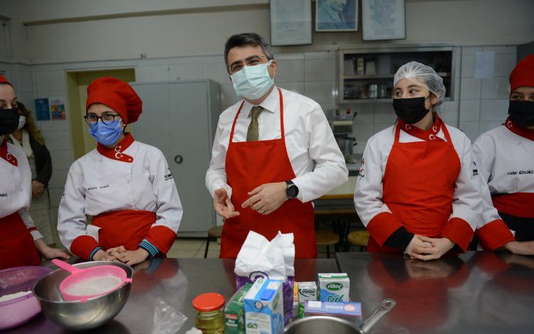 Bursa Yıldırım’da eğitim seferberliği Bursa Yıldırım’da eğitim seferberliği