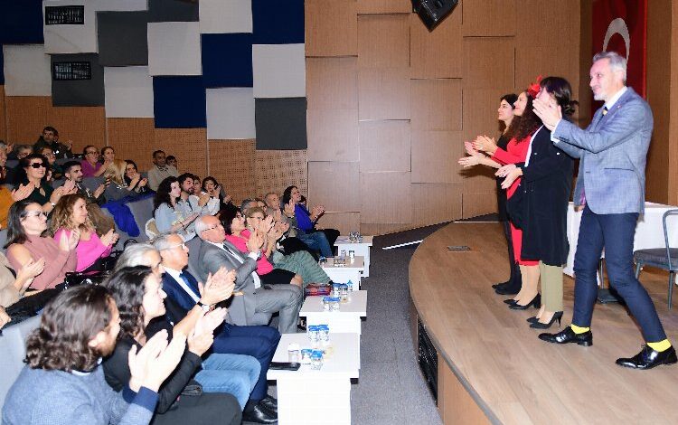 ‘Mümkün Dünyalar’ Karabağlar’da ‘Mümkün Dünyalar’ Karabağlar’da