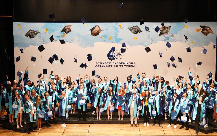 Dokuz Eylül’den kariyer yolculuklarına adım attılar