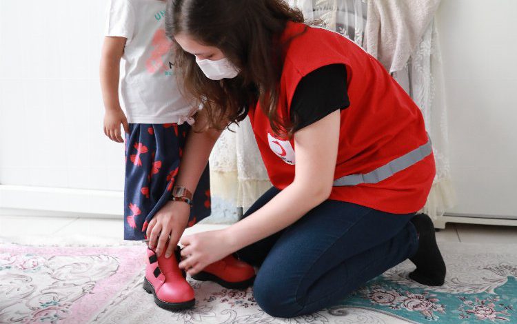 Çocukların bayramlıkları Kızılay’dan Çocukların bayramlıkları Kızılay’dan