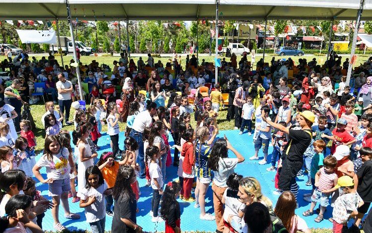 Çocuklar bu festivalde erken öğreniyor! Çocuklar bu festivalde erken öğreniyor!