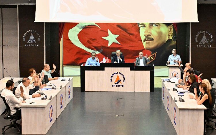 Muratpaşa bütçesine çifte onay Muratpaşa bütçesine çifte onay