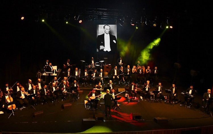 10 Kasım’a özel 2 dev program