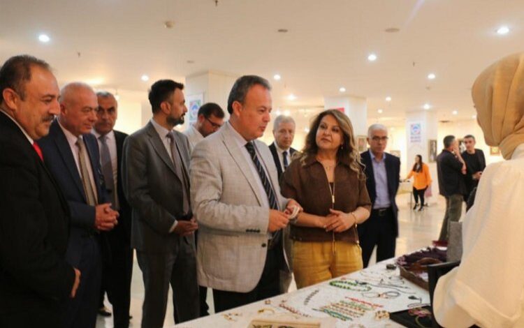 MELMEK yıl sonu sergisi açıldı MELMEK yıl sonu sergisi açıldı