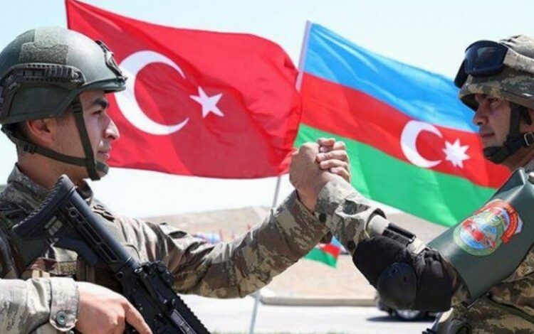 Azerbaycan tezkeresi uzatıldı